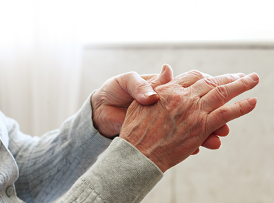 Προκλήσεις στην αντιμετώπιση ηλικιωμένων ασθενών με φλεγμονώδη ρευματικά νοσήματα